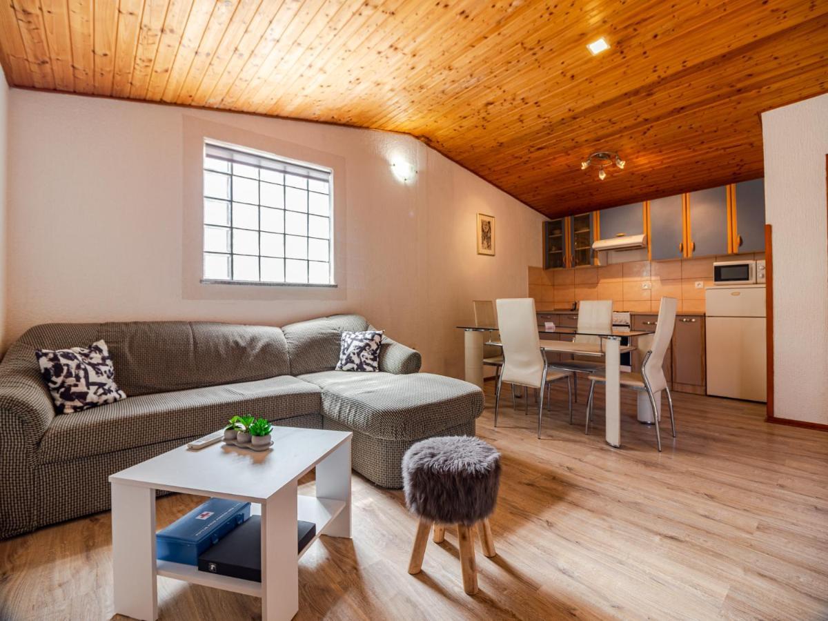 Apartmani Arijana Medulin Exterior foto
