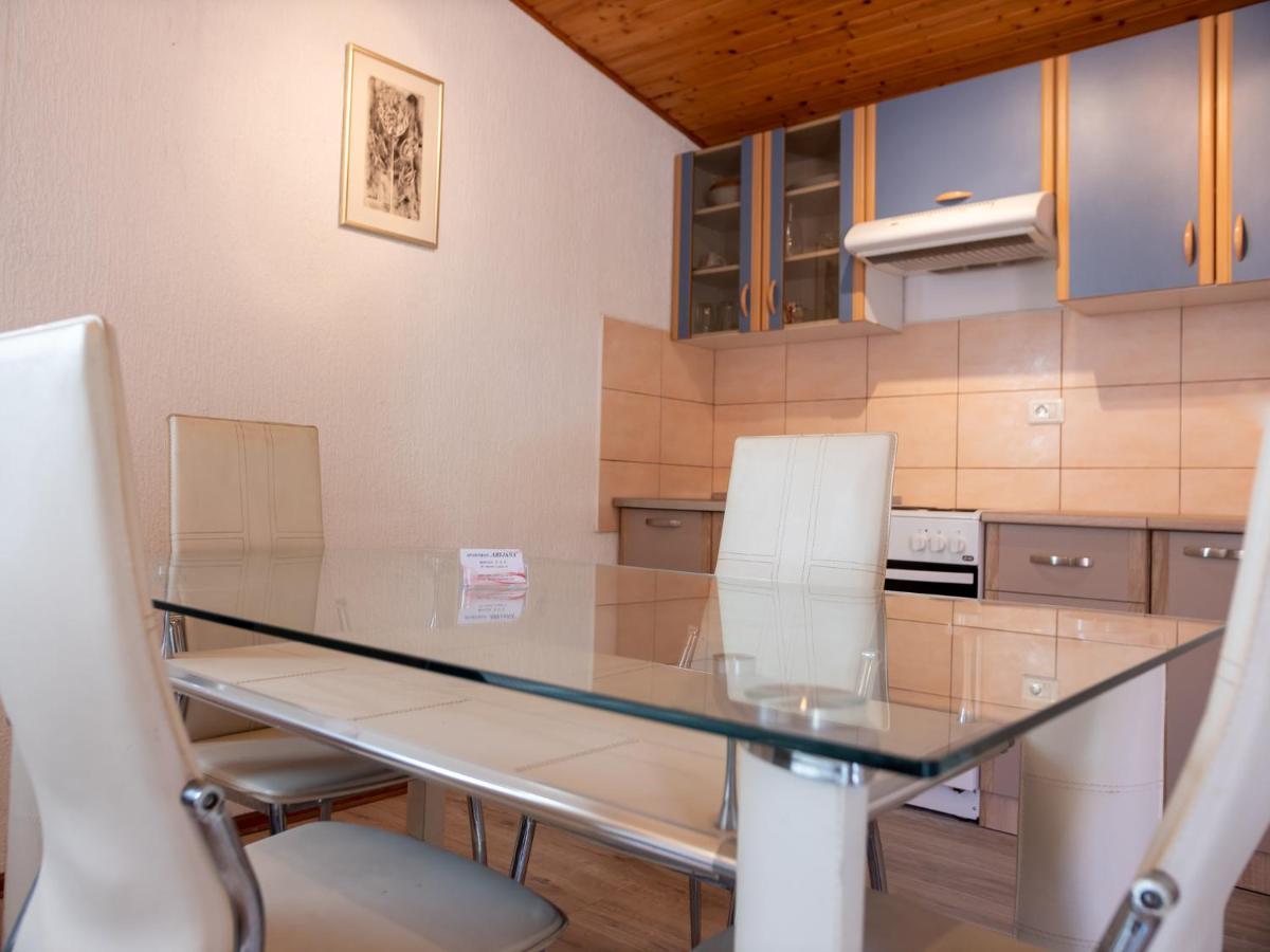 Apartmani Arijana Medulin Exterior foto